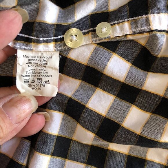 J. Crew Long Sleeve Tailor fit Shirt L gently used - Picture 4 of 4